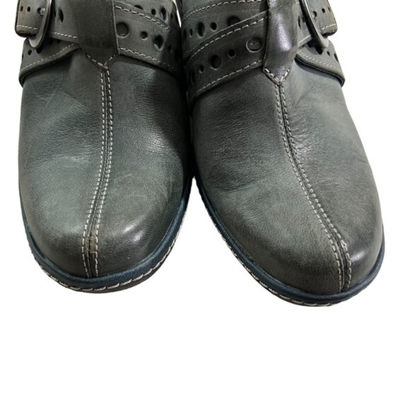 Clarks women's shoes 7 blue leather slip on 2.5" block heel round toe - Picture 5 of 9